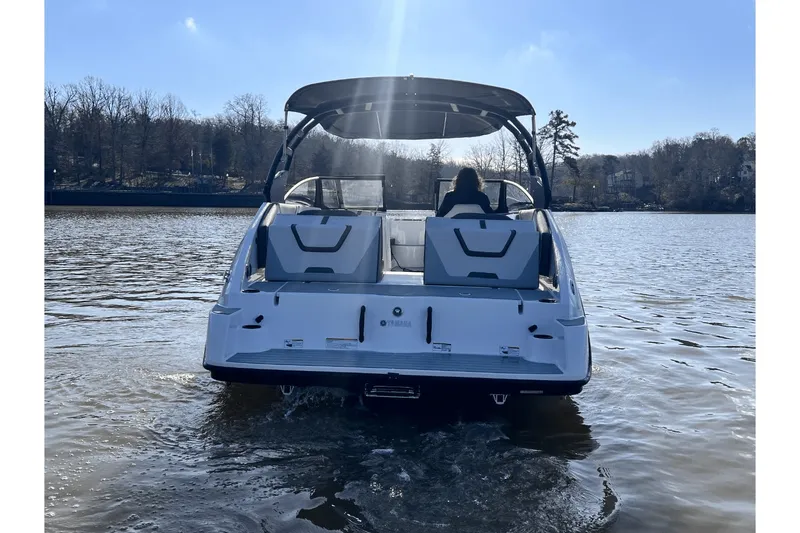 Slide: The Image of Yamaha AR220 2025 - 3