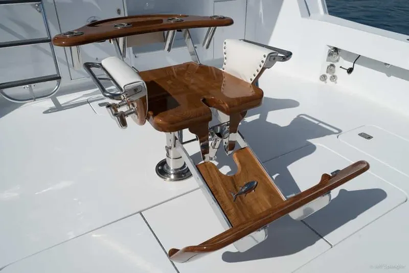 Slide: The Image of Hatteras 65 Convertible 2002 - 14