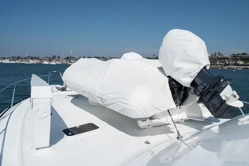 Slide: The Image of Hatteras 65 Convertible 2002 - 33