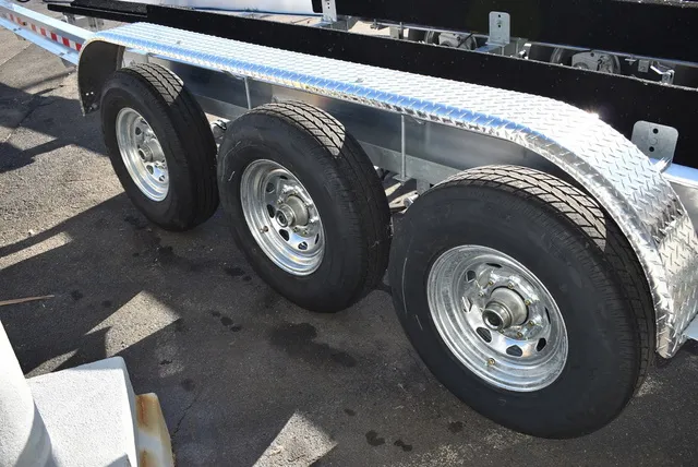 Slide: The Image of Venture Trailers Aluminum Triple Axle Bunks VATB-18025 2024 - 7