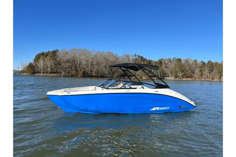 Slide: The Image of Yamaha AR250 2025 - 1