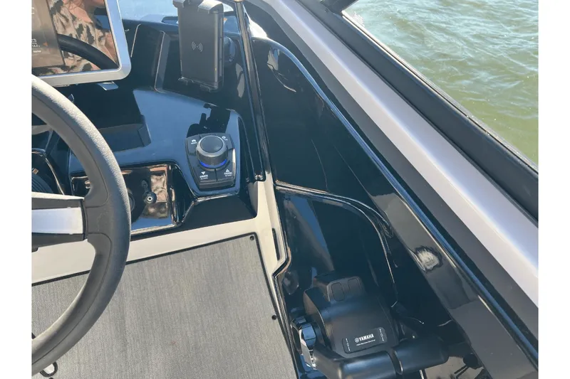 Slide: The Image of Yamaha AR250 2025 - 17