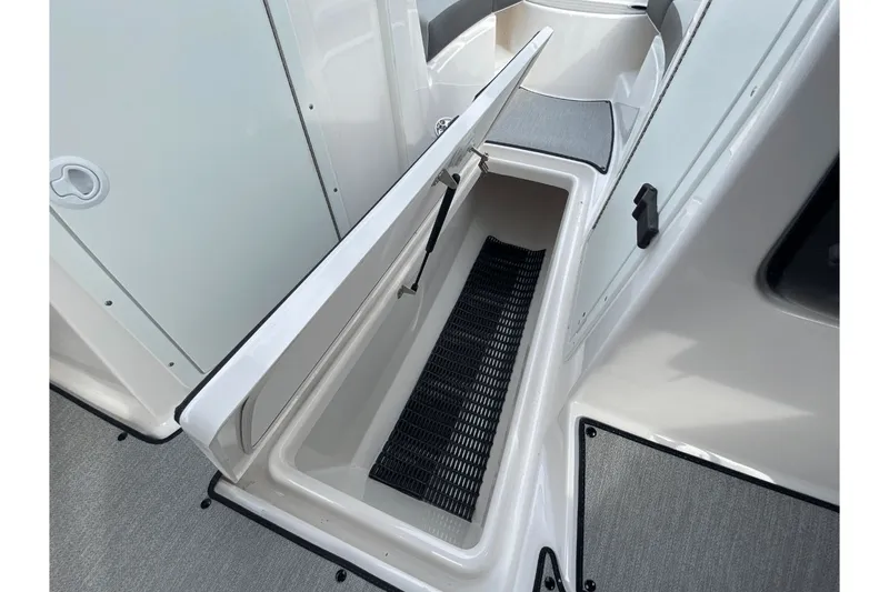 Slide: The Image of Yamaha AR220 2025 - 14