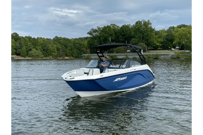 Slide: The Image of Yamaha AR220 2025 - 3