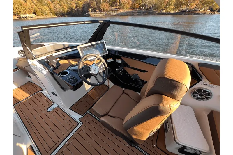 Slide: The Image of Yamaha 222SE 2025 - 15