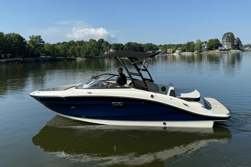 The Image of Sea Ray SPX 210 2025 - 0