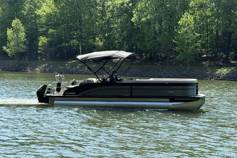 Slide: The Image of Harris 250 Cruiser 2025 - 0