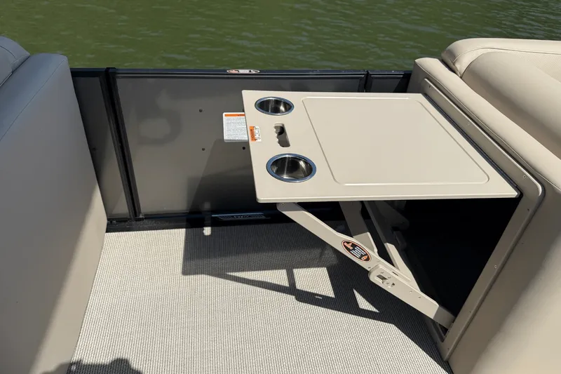 Slide: The Image of Harris 250 Cruiser 2025 - 23