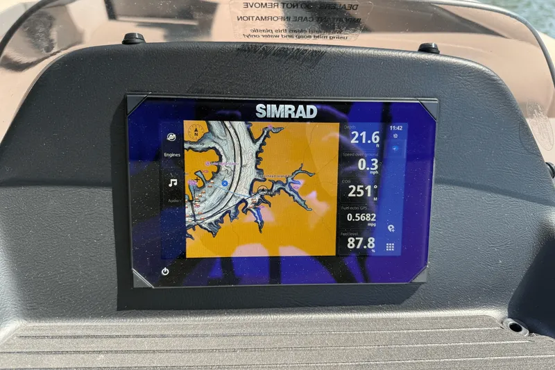 Slide: The Image of Harris 250 Cruiser 2025 - 29