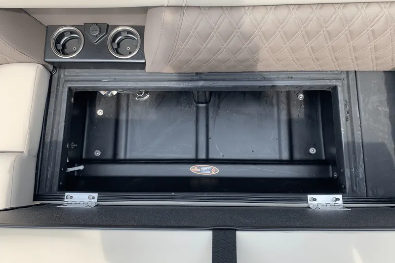 Slide: The Image of Harris 250 Sunliner Sport 2025 - 21