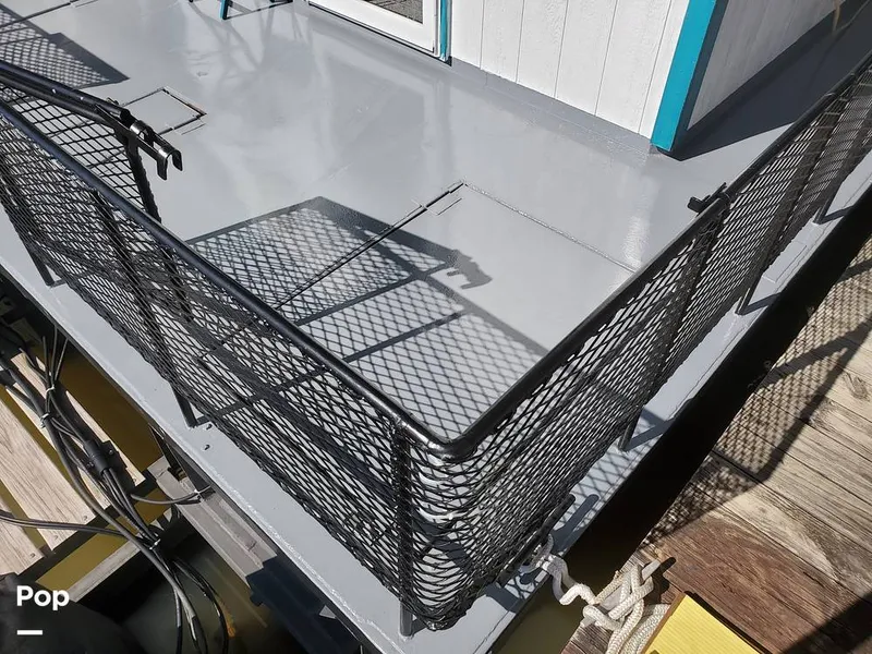 Slide: The Image of Custom 50-Foot Houseboat 2019 - 10100727