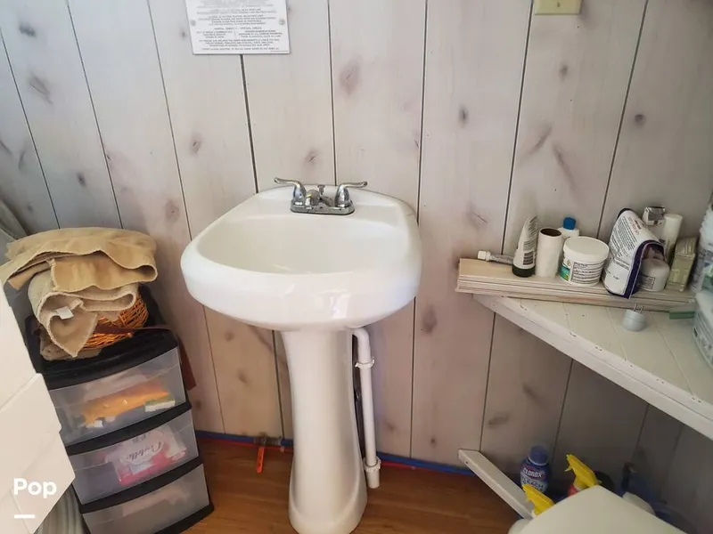 Slide: The Image of Bathroom Sink - 10100821