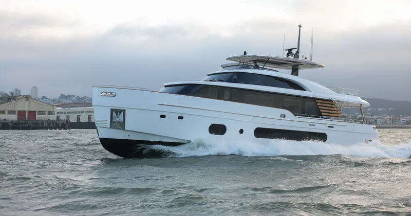Slide: The Image of Azimut Magellano 25M 2026 - 19