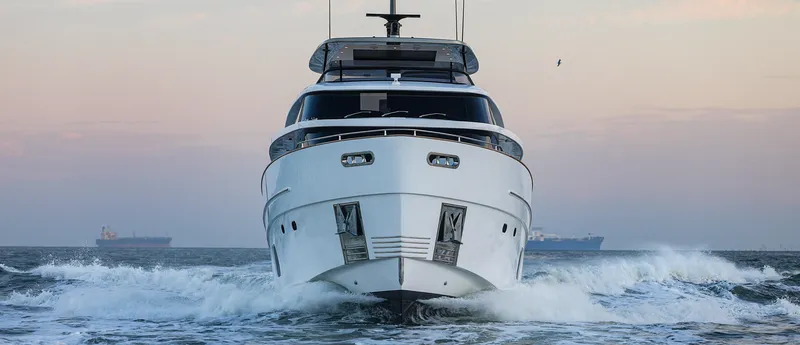 Slide: The Image of Azimut Magellano 25M 2026 - 28