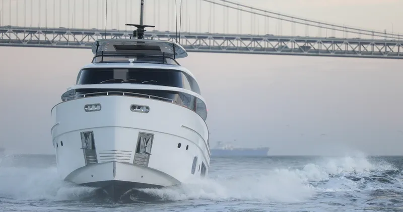 Slide: The Image of Azimut Magellano 25M 2026 - 29