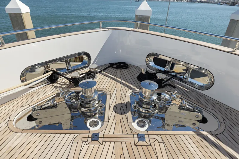 Slide: The Image of Azimut Magellano 25M 2026 - 39