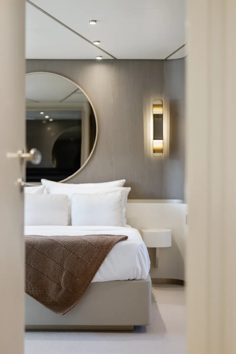 Slide: The Image of Azimut Magellano 25M 2026 - 49