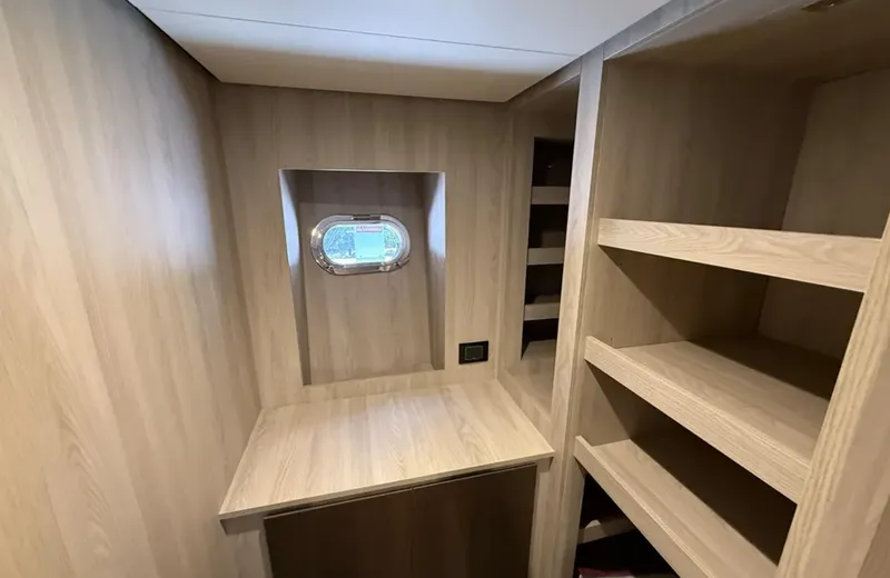 Slide: The Image of Azimut Magellano 25M 2026 - 50