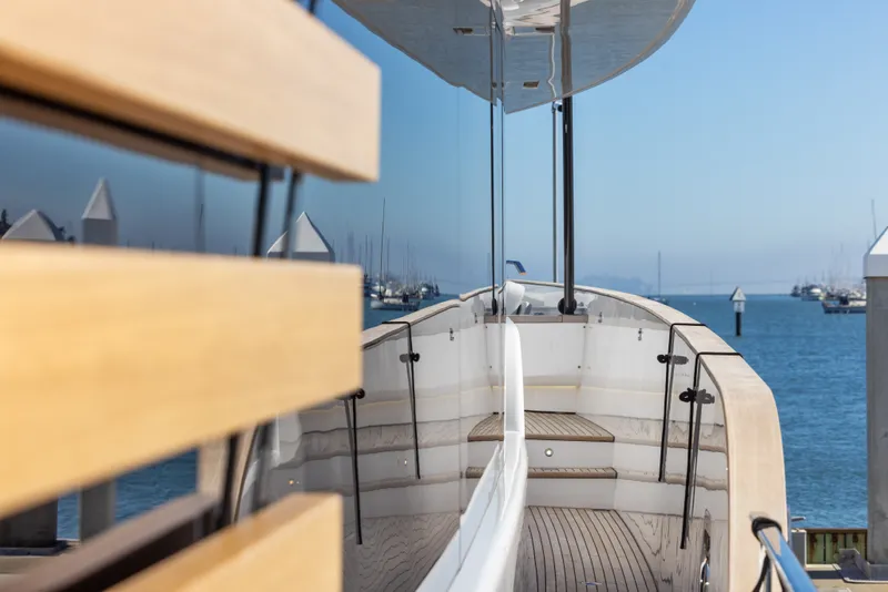 Slide: The Image of Azimut Magellano 25M 2026 - 54