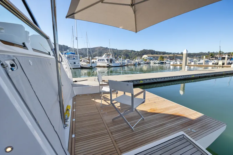 Slide: The Image of Azimut Magellano 25M 2026 - 60