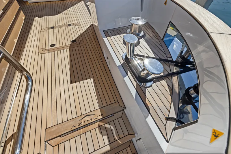 Slide: The Image of Azimut Magellano 25M 2026 - 63