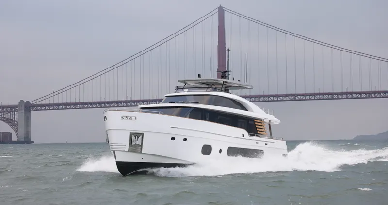 Slide: The Image of Azimut Magellano 25M 2026 - 7