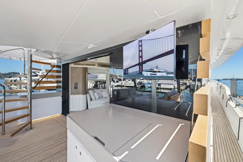 Slide: The Image of Azimut Magellano 25M 2026 - 73