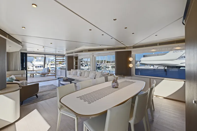 Slide: The Image of Azimut Magellano 25M 2026 - 89