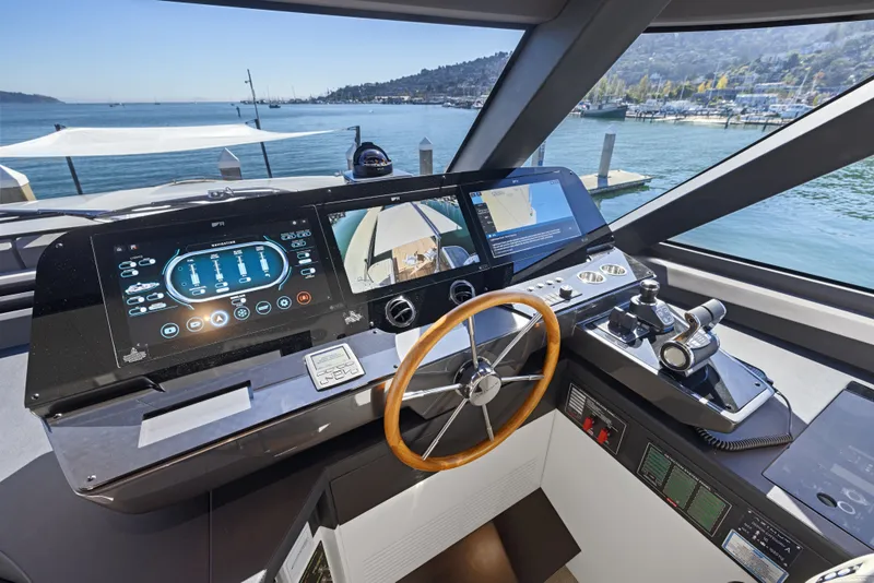 Slide: The Image of Azimut Magellano 25M 2026 - 95