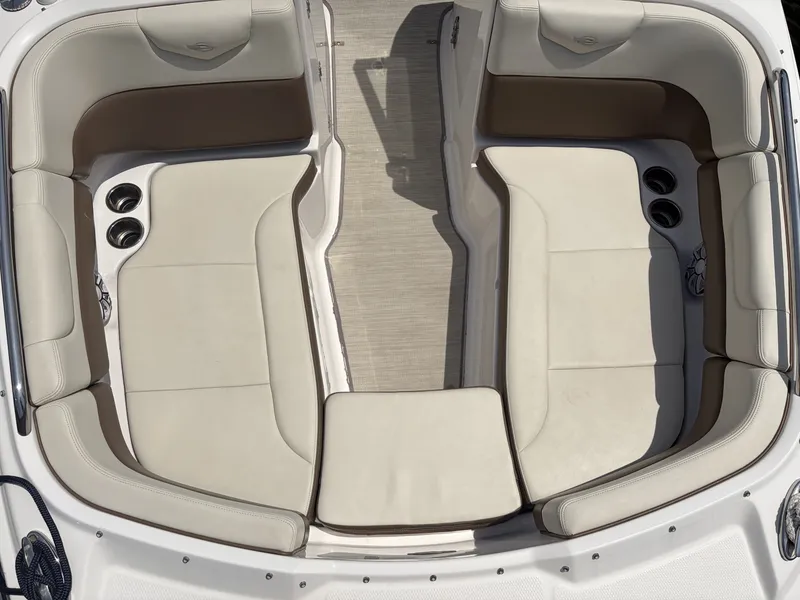 Slide: The Image of Chaparral 230 SunCoast 2018 - 8