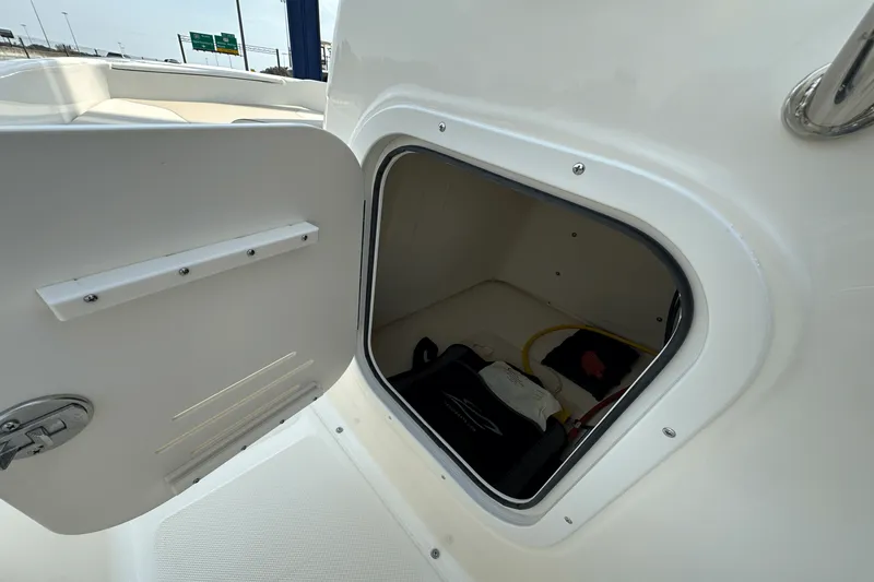 Slide: The Image of Scout 175 Sportfish 2025 - 13