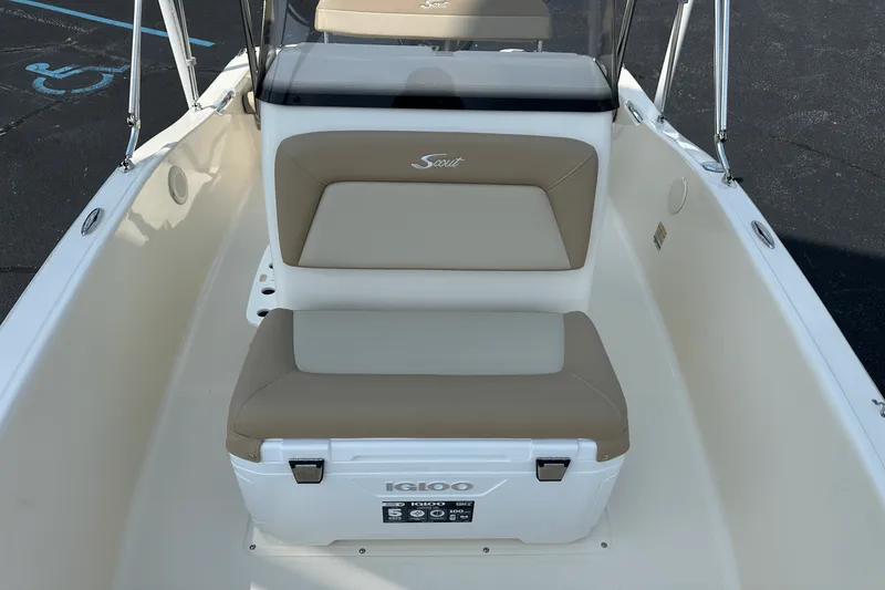 Slide: The Image of Scout 175 Sportfish 2025 - 16