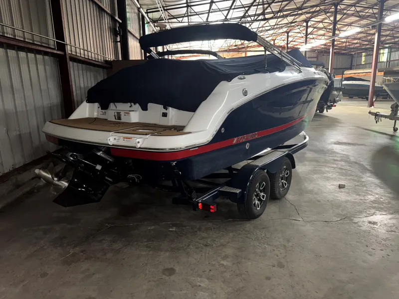 Slide: The Image of Four Winns HD 3 2022 - 11