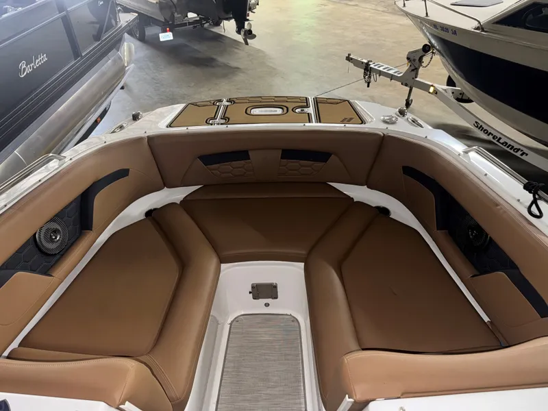 Slide: The Image of Four Winns HD 3 2022 - 6