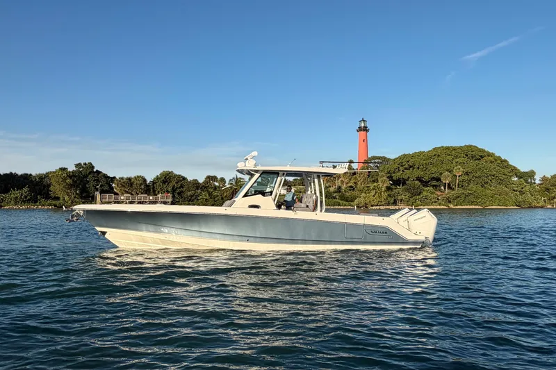 Slide: The Image of Boston Whaler 360 Outrage 2026 - 1
