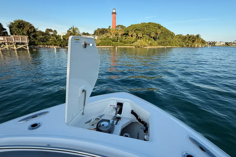 Slide: The Image of Boston Whaler 360 Outrage 2026 - 38
