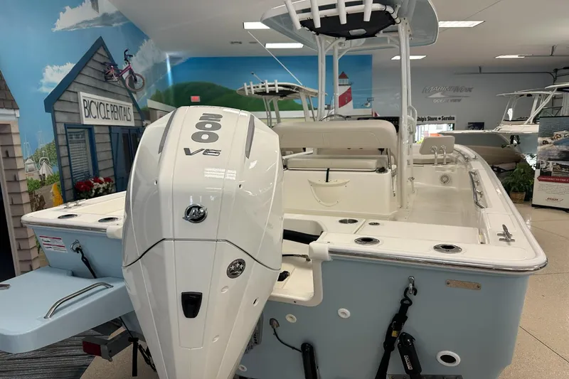 Slide: The Image of Boston Whaler 210 Montauk 2026 - 3