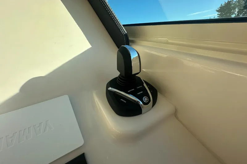 Slide: The Image of Grady-White Freedom 325 2026 - 22