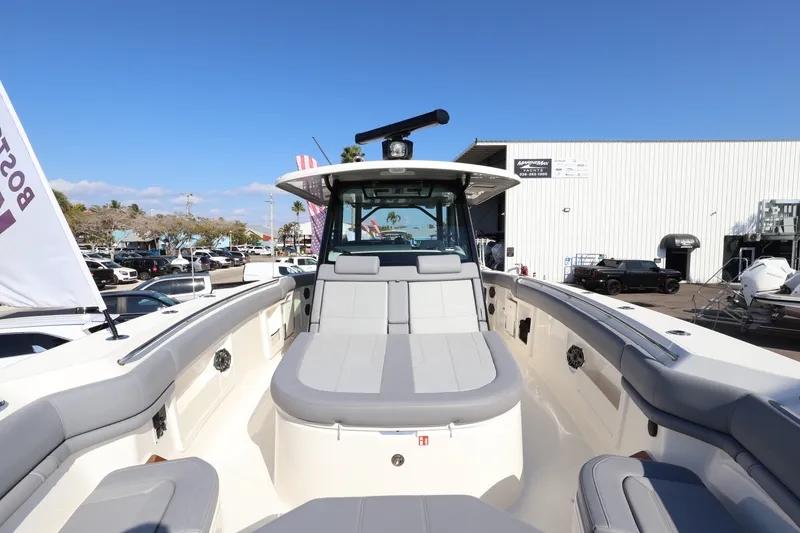 Slide: The Image of Boston Whaler 380 Outrage 2026 - 39
