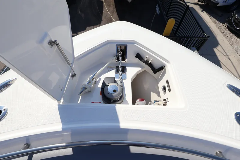 Slide: The Image of Boston Whaler 380 Outrage 2026 - 42