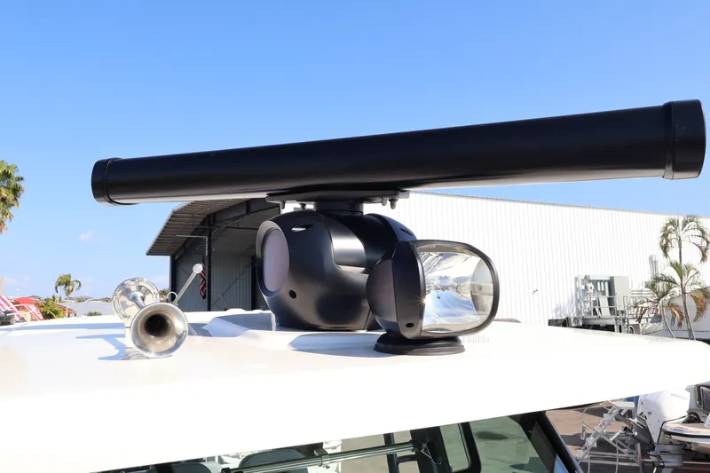 Slide: The Image of Boston Whaler 380 Outrage 2026 - 43