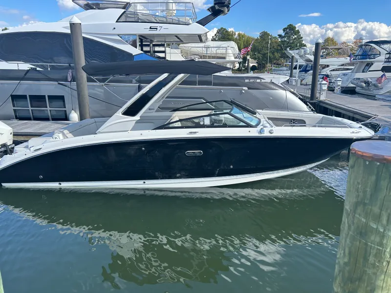 Slide: The Image of Sea Ray SDX 290 Outboard 2026 - 10