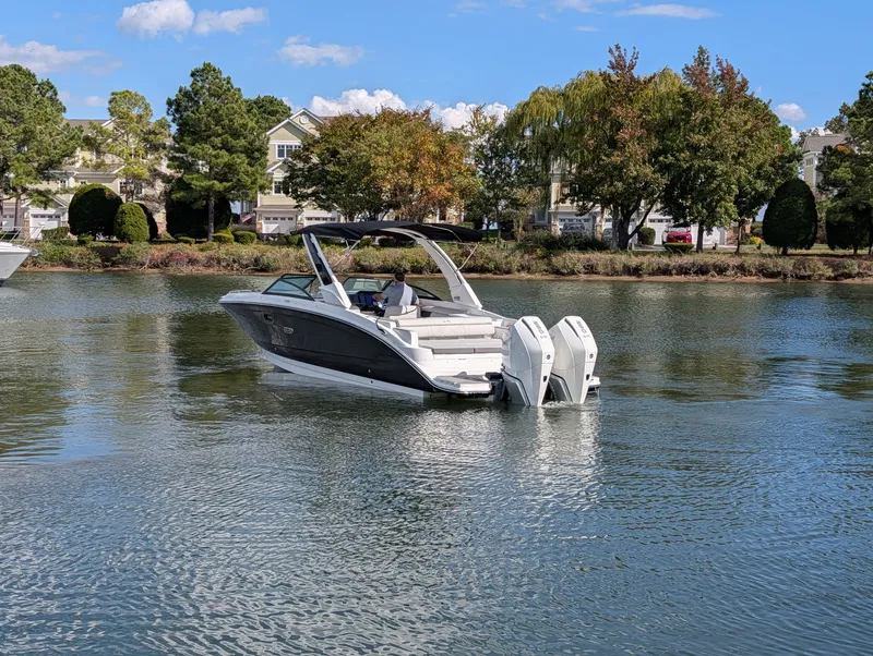 Slide: The Image of Sea Ray SDX 290 Outboard 2026 - 5