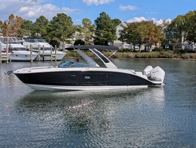 Slide: The Image of Sea Ray SDX 290 Outboard 2026 - 6