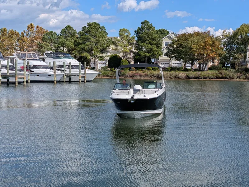 Slide: The Image of Sea Ray SDX 290 Outboard 2026 - 8