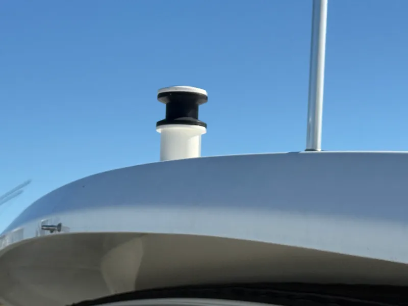 Slide: The Image of Boston Whaler VANTAGE 2022 - 22