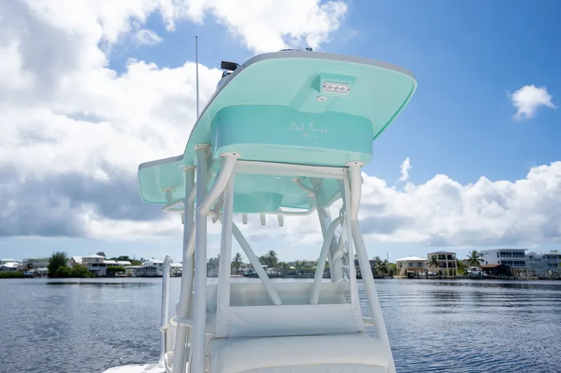 Slide: The Image of SeaVee 270Z 2019 - 23