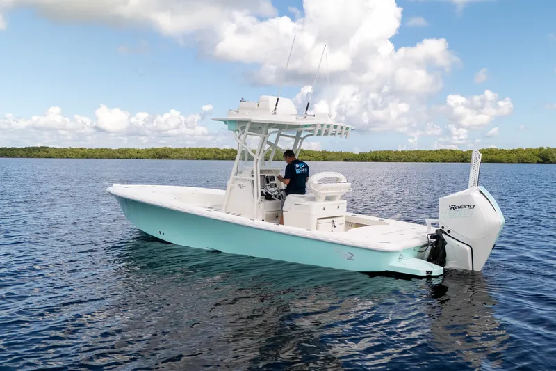 Slide: The Image of SeaVee 270Z 2019 - 4