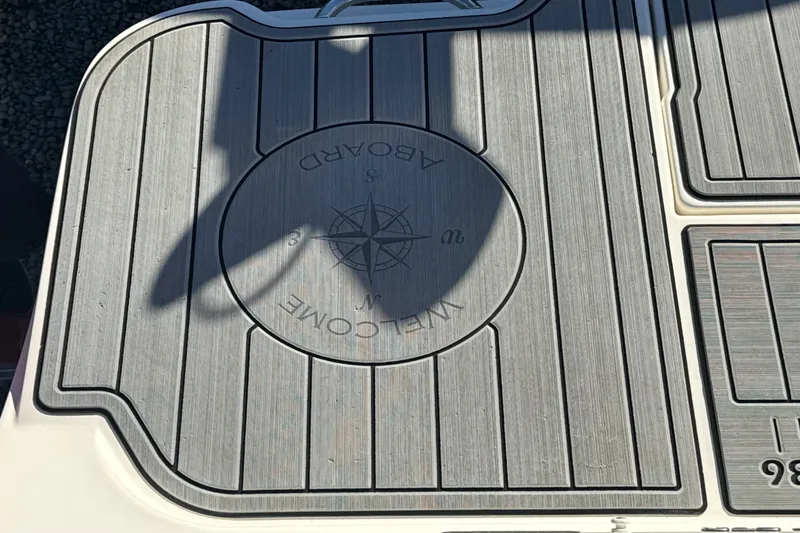 Slide: The Image of Sea Ray SDX 270 2017 - 7