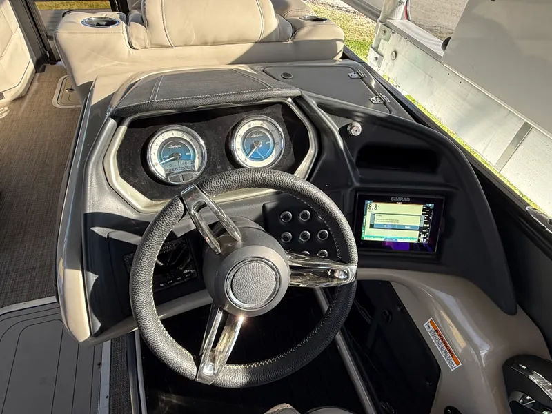 Slide: The Image of Barletta L23QC 2021 - 10